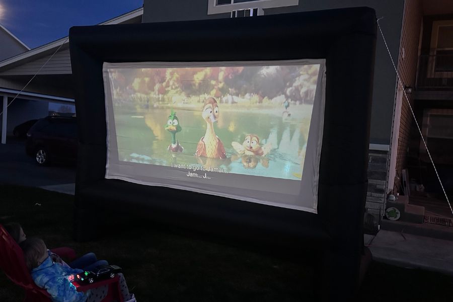 rental-projector-screen-rigby